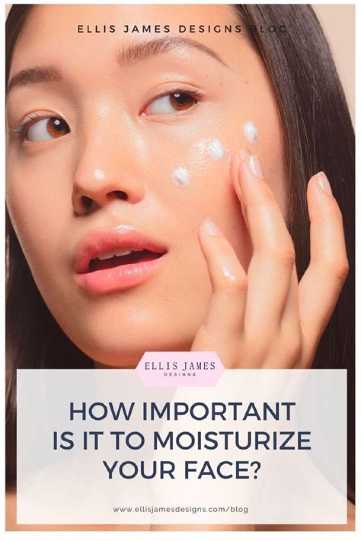 What happens if you moisturize your face everyday?