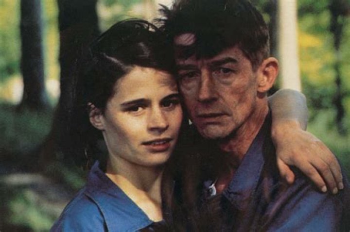 What happens to Julia and Winston at the end of 1984?