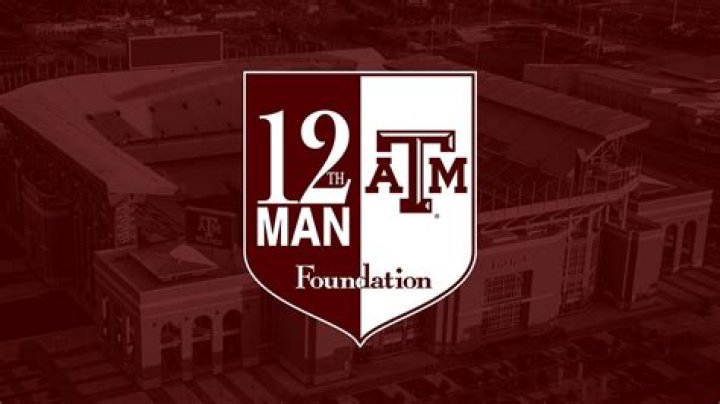 What is 12man army?