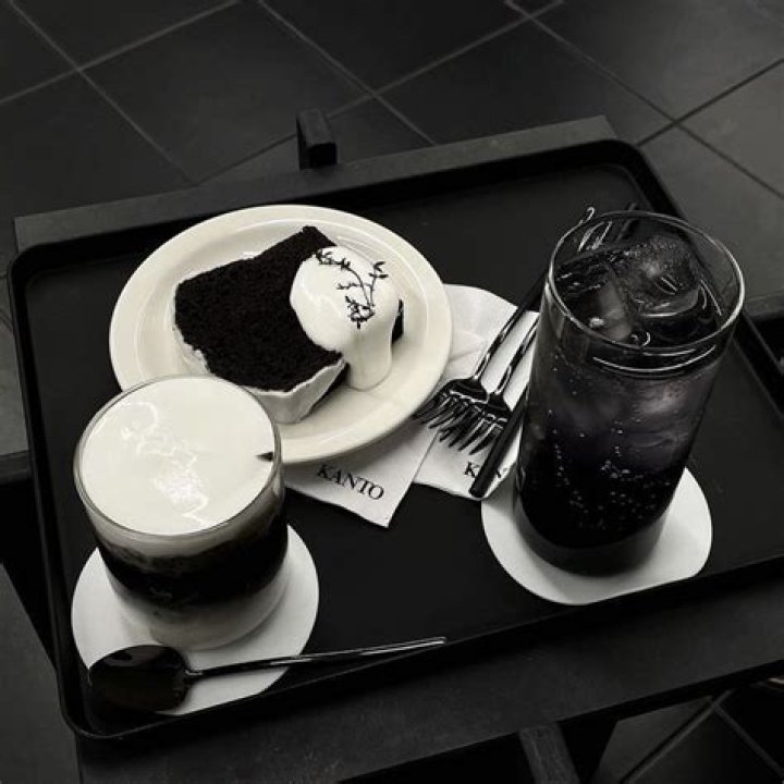 What is a black and white coffee at Starbucks?
