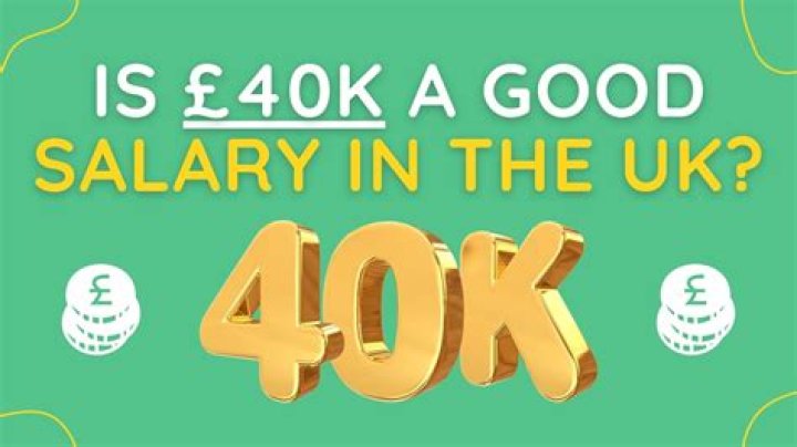 What is a good salary in the UK 2022?