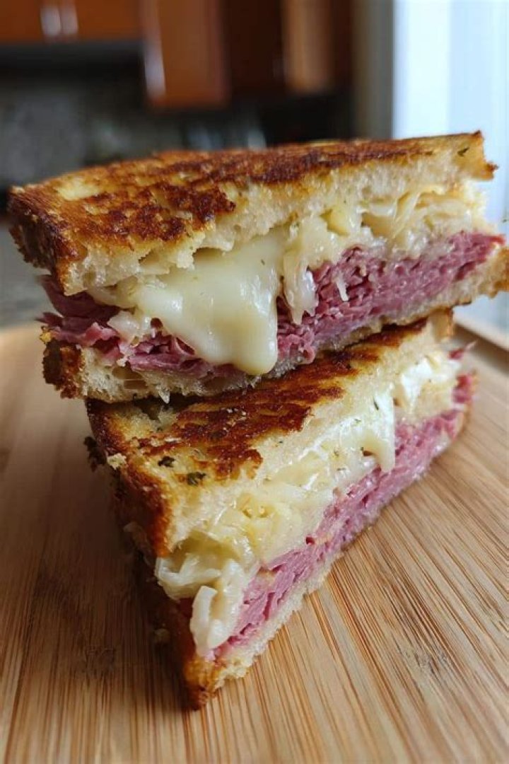 What is a Reuben sandwich made of?