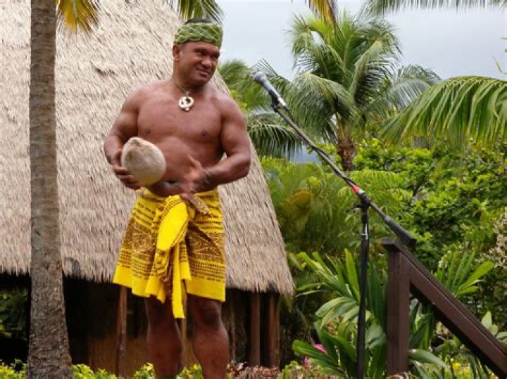 What is Bella in Hawaiian?