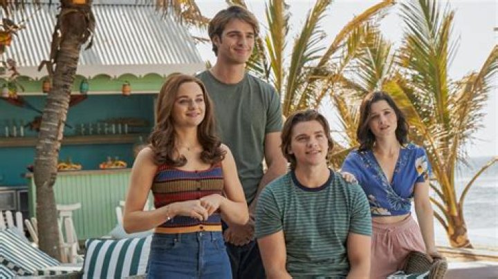 What is rule number 19 in the kissing booth?