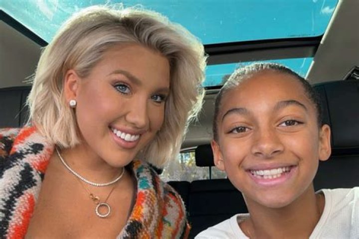 What is Savannah Chrisleys net worth?