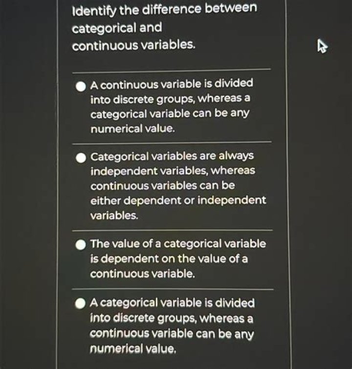 What is the difference between categorical and quantitative variables quizlet?