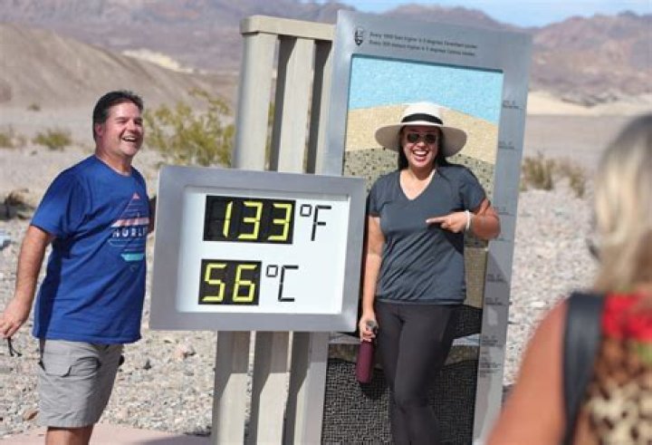 What is the hottest day in Iceland?