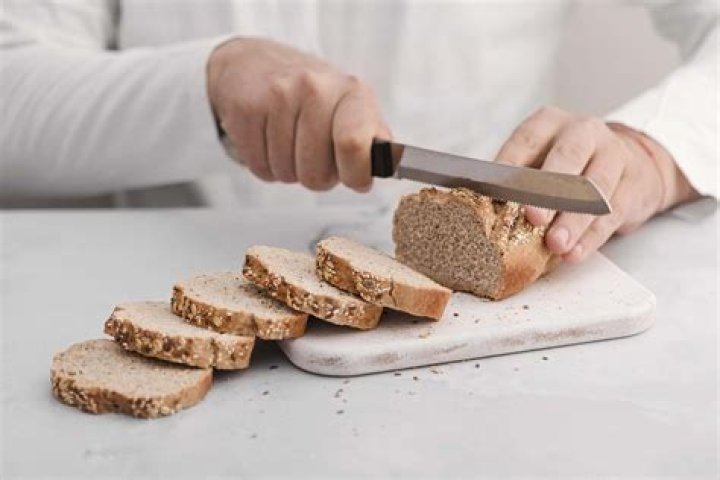 What knife is used for cutting sandwiches?