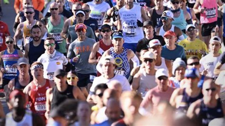 What race is the fastest runners?