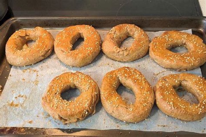 Where did pizza bagel originate?