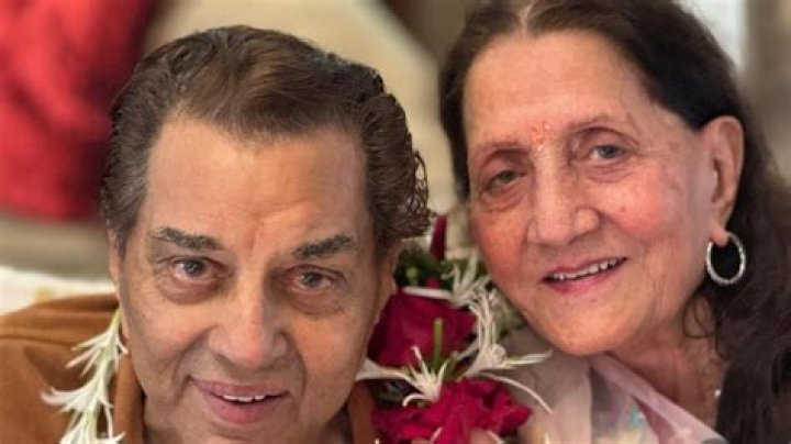 Where does Arya meet Jaqen?