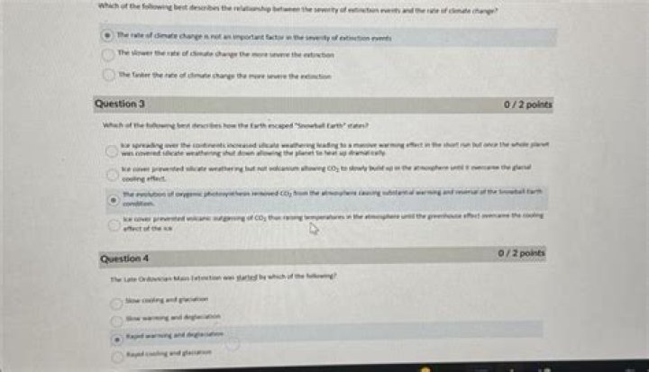 Which answer best describes how della grows and changes over the course of The Gift of the Magi?