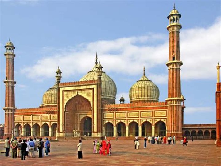Which is first Masjid in India?