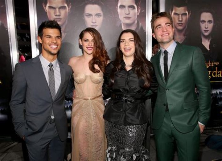 Who did Stephenie Meyer want to play Carlisle?