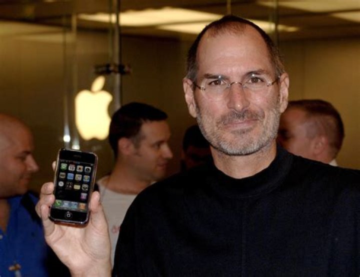 Who invented Apple?