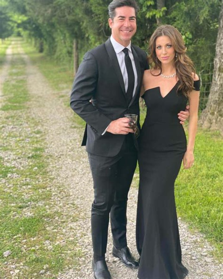 Who is Jesse Metcalfe wife?