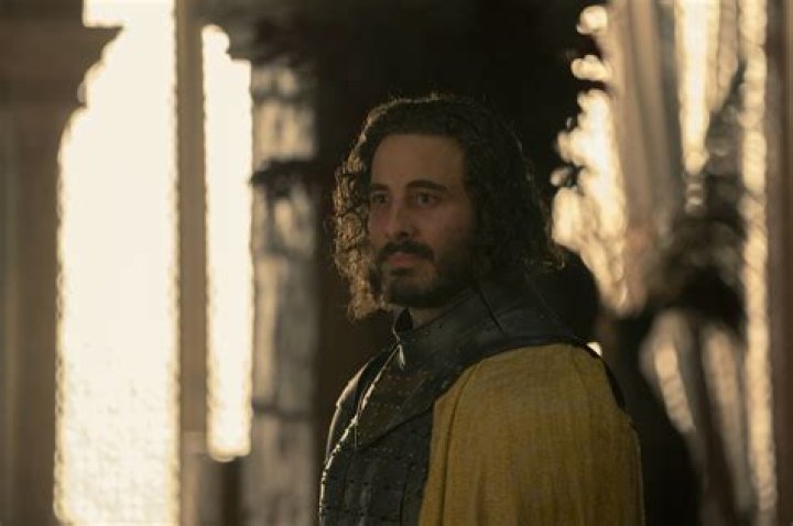 Who is Lord Grantham's heir?