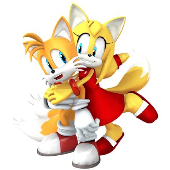 Who is tails girlfriend?
