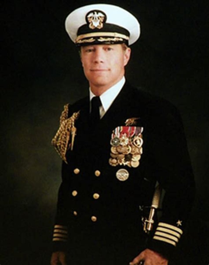 Who is the shortest Navy SEAL ever?