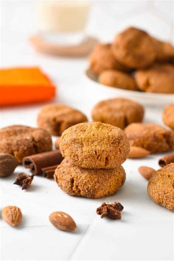 Why do my almond flour cookies fall apart?