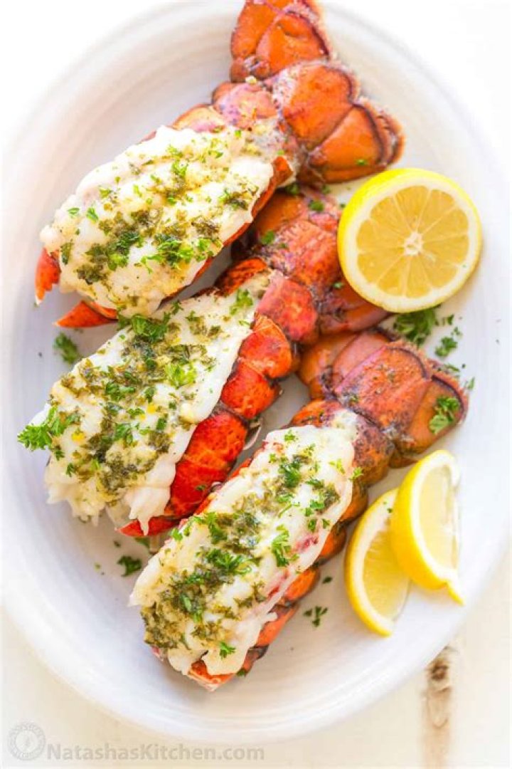 Why is my raw lobster meat orange?
